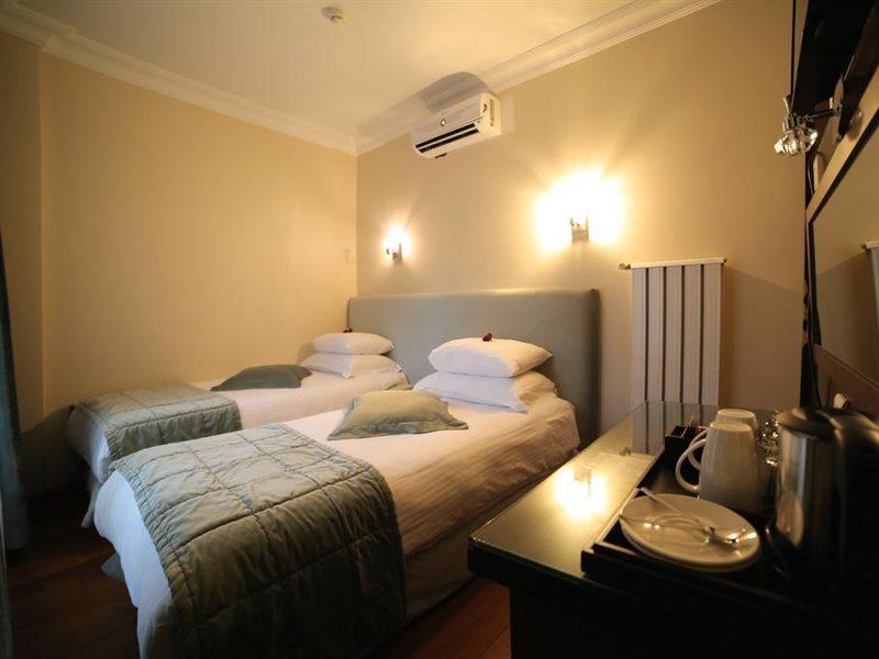 Tria Elegance Istanbul Hotell Exteriör bild