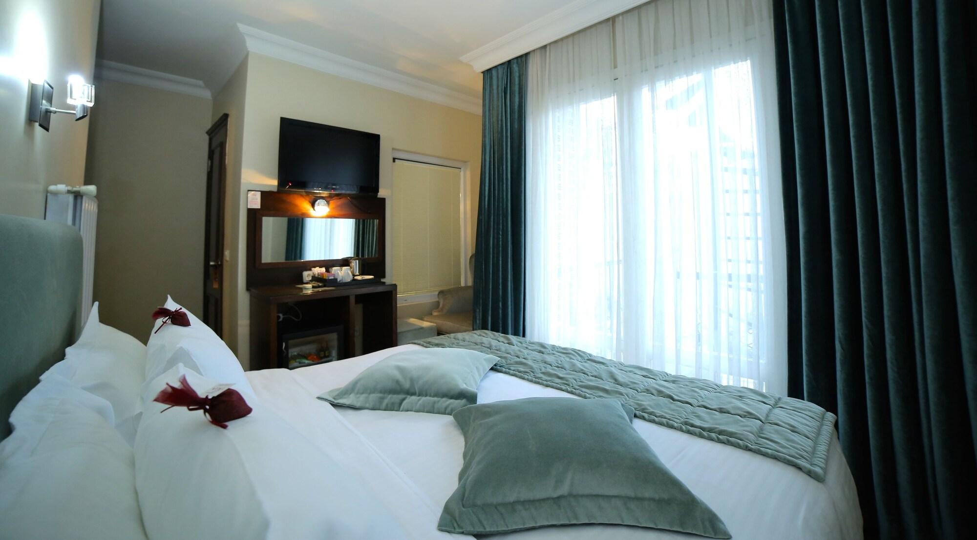 Tria Elegance Istanbul Hotell Exteriör bild