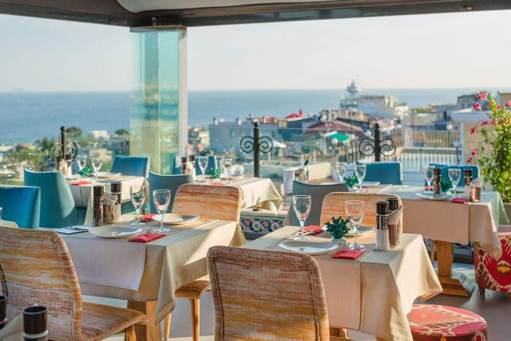 Tria Elegance Istanbul Hotell Exteriör bild