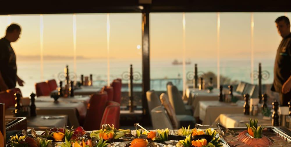 Tria Elegance Istanbul Hotell Exteriör bild