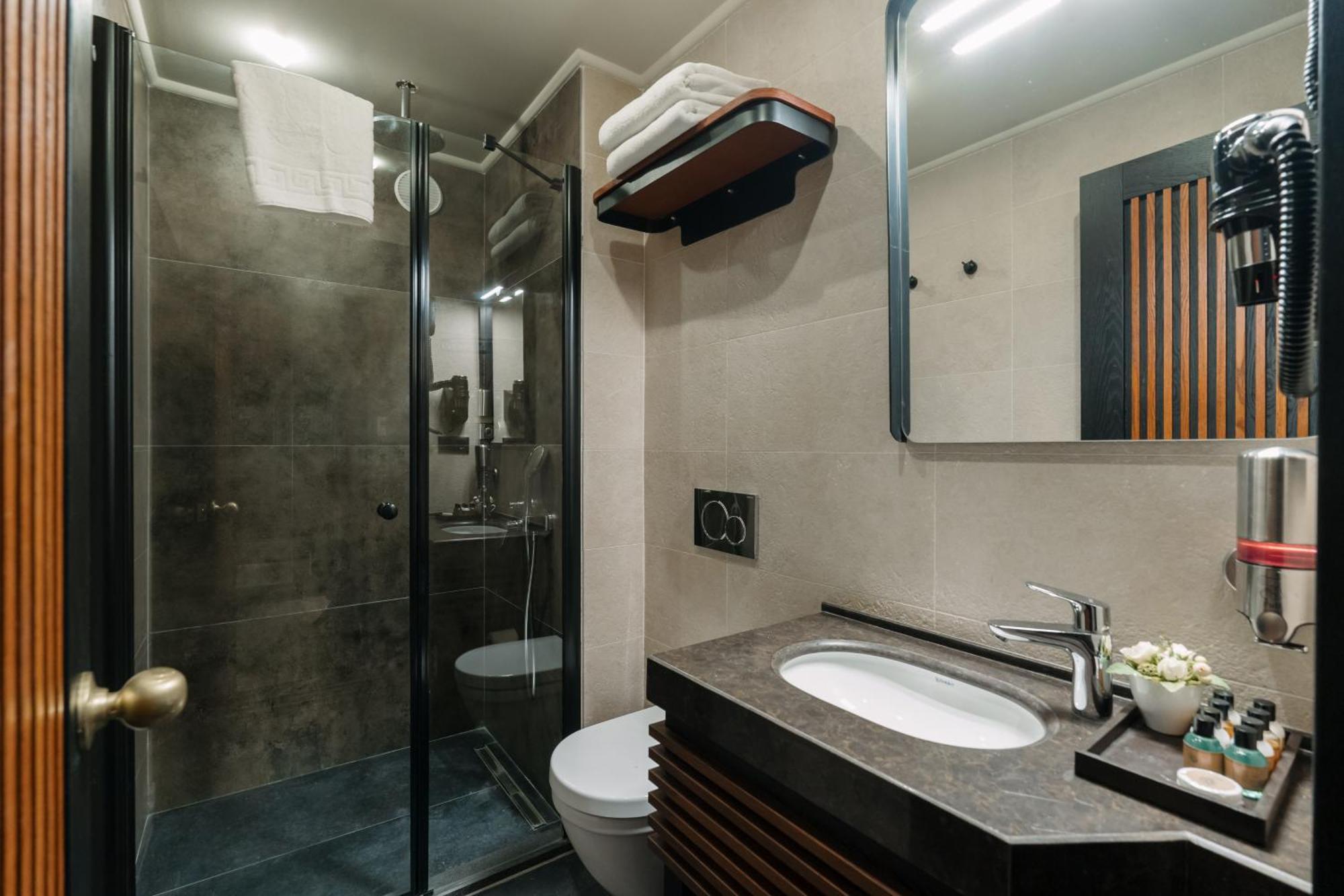 Tria Elegance Istanbul Hotell Exteriör bild